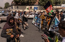 Chạy đua tháo ngòi khủng hoảng Afghanistan