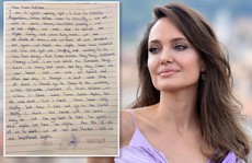 Angelina Jolie gây bão Instagram khi đăng bức thư của cô bé Afghanistan