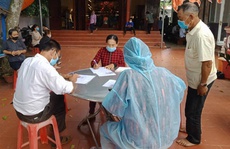 Xử phạt, đề xuất xử phạt 2 nhóm người tụ tập cúng bái, ăn nhậu 441 triệu đồng