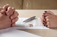 Bản án ly hôn có hiệu lực, vợ có thể yêu cầu chồng ra khỏi nhà  không?
