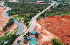 Lâm Đồng: Cận cảnh doanh nghiệp phá đồi, san lấp làm dự án cạnh Quốc lộ 20