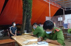 Liên tiếp phát hiện việc dùng xe cứu thương chở người từ vùng có dịch về