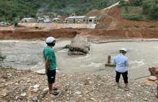 CLIP: Sạt lở nghiêm trọng tại vùng núi Quảng Nam, nhiều xã bị chia cắt
