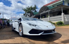 Chàng trai 'dân huyện' ở Đắk Lắk mua siêu xe Lamborghini