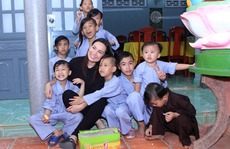 Ca sĩ Phi Nhung mất đi, 23 người con sẽ không bơ vơ