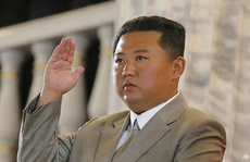 Ông Kim Jong-un bất ngờ lên tiếng