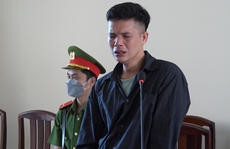 CLIP: Khóc nức nở trước tòa vì giết con sau khi vợ bỏ đi Phú Quốc