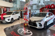 Ôtô tiêu thụ chậm dù giá giảm