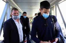 Djokovic sẽ không được dự Roland Garros nếu không tiêm vắc-xin