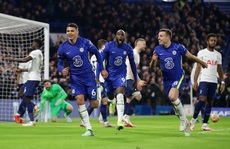 Tottenham thua ngỡ ngàng, Chelsea thăng hoa tại Stamford Bridge