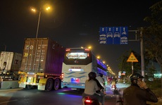 Loạn giao thông trên Xa lộ Hà Nội