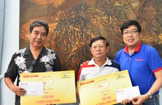 'Mai Vàng nhân ái' thăm hai họa sĩ Văn Tòng, Lê Văn Định