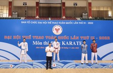 VĐV Nguyễn Thanh Duy mang huy chương vàng về cho karate Bình Dương