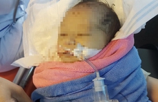 Quảng Nam: Xót xa bé sơ sinh bị bỏ rơi giữa rừng, giòi bám đầy người