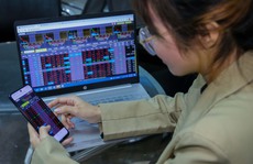 Cổ phiếu hôm nay 12-12: Chứng khoán trong nước lại giảm mạnh