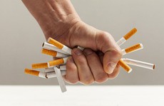 Luật thuốc lá đầu tiên nhắm vào 'thế hệ tiếp theo'