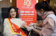 Hoa hậu Đỗ Thị Hà, Á hậu Phương Nga cùng hàng ngàn bạn trẻ hiến máu