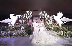 Đám cưới 1.000 khách mời của Khánh Thi - Phan Hiển