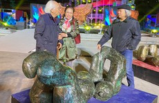 'Thông linh' mang đến cái nhìn mới về hội họa điêu khắc