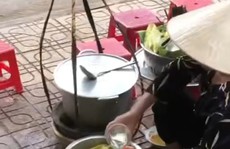 Người bán hàng rong đổ thức ăn thừa vào nồi nước lèo ở Nha Trang tiếp tục bị phạt