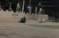 Khoe clip tăng tốc bỏ chạy khi CSGT kiểm tra, nam thanh niên bị công an mời làm việc