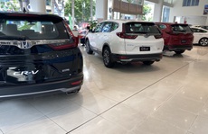 Xe đa dụng MPV đua nhau giảm giá những ngày cuối năm