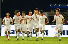 Dụng Quang Nho tỏa sáng, U23 Việt Nam thắng đậm Singapore 7-0