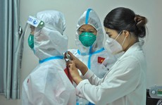 Những bóng hồng trong tâm dịch Covid-19