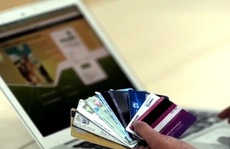 Người nước ngoài sử dụng thẻ ngân hàng Ukraine để lừa cửa hàng Điện Máy Xanh
