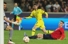 Ngược dòng ngoạn mục hạ Lille, Chelsea giành vé tứ kết cúp châu Âu