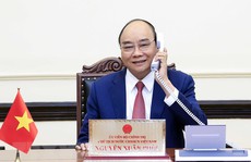 Chủ tịch nước Nguyễn Xuân Phúc điện đàm với Tổng thống đắc cử Hàn Quốc Yoon Suk-yeol