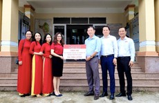 Agribank Phú Quốc tặng 100 suất học bổng cho học sinh nghèo