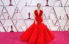 Sao Hollywood phải tiêm boxtox vào chân để dự thảm đỏ Oscar 2022