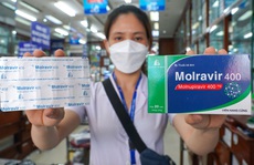 Bác sĩ Trương Hữu Khanh: Dùng Molnupiravir không thể ngó lơ 3 điều 'sống còn'