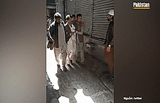 Nổ lớn ở thánh đường Pakistan, thương vong khủng khiếp