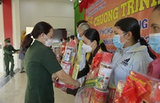 Phụ nữ biên phòng gác lại việc nhà, chung tay chống dịch