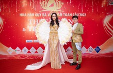Áo dạ hội NTK Tommy Nguyễn đấu giá thành công với 450 triệu làm từ thiện