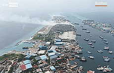 Maldives biến hình 'Đảo rác'