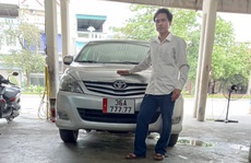 Mua xe ôtô cũ giá 320 triệu đồng, người đàn ông bấm được biển số 'VIP' 777.77