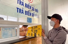 TP HCM: Điều chỉnh phân cấp đăng ký xe mô tô, ô tô