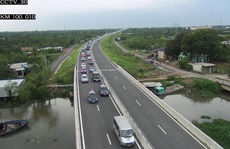 Đường cao tốc Trung Lương - Mỹ Thuận 'xả cửa' trong 2 tháng