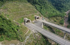 Đề xuất cho kiểm lâm đi xe máy trên đường cao tốc để bảo vệ rừng Bạch Mã