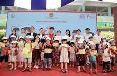 Chương trình 'Sinh Con, Sinh Cha' chia sẻ với hàng trăm gia đình tại Bình Định
