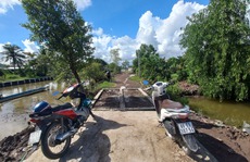 Lạ lùng dự án lộ nông thôn ở Cà Mau
