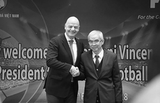 Chuyện ông Dũng 'đầu bạc' và bóng đá Việt
