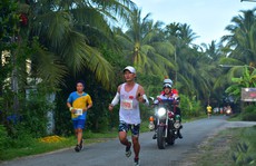 Hoàng Nguyên Thanh vô địch marathon Bến Tre