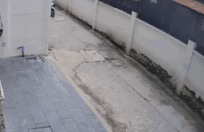 CLIP: Shipper đau khổ đuổi theo tên trộm xe máy