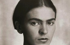 Tiết lộ những hình ảnh hiếm hoi của 'Thánh nữ hội họa' Frida Kahlo