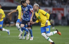 Bị rao bán, Neymar chơi khó PSG