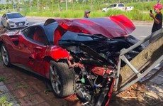 Người điều khiển siêu xe Ferrari bị tai nạn nói gì?
